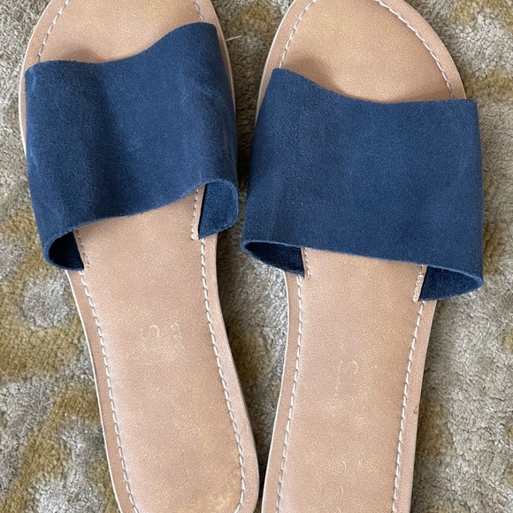 Coconuts by Matisse - Picture 1 of 8